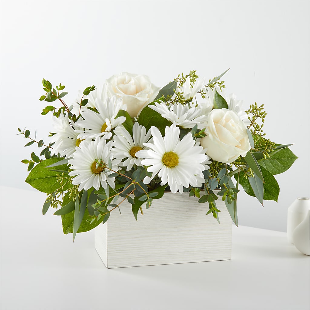 Fresh Linen Box Bouquet – LULU & J FLOWERS, Orange CA