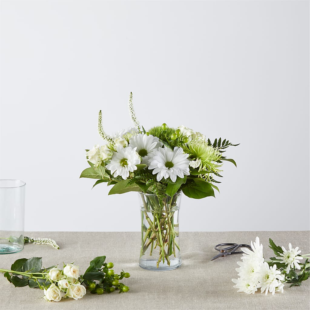Irish Garden - A Florist Original – LULU & J FLOWERS, Orange CA