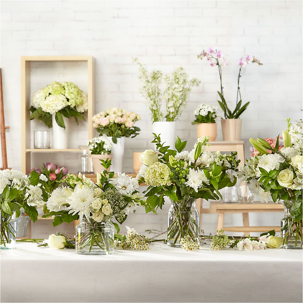 Classic Ivory – A Florist Original – LULU & J FLOWERS, Orange CA