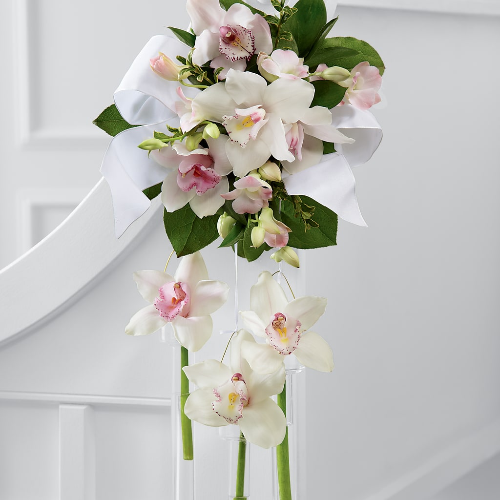 Perfect Entrance Pew Arrangement – LULU & J FLOWERS, Orange CA