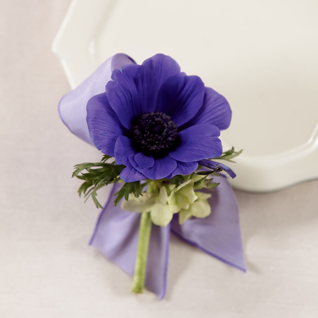 Purple Passion Boutonniere – LULU & J FLOWERS, Orange CA