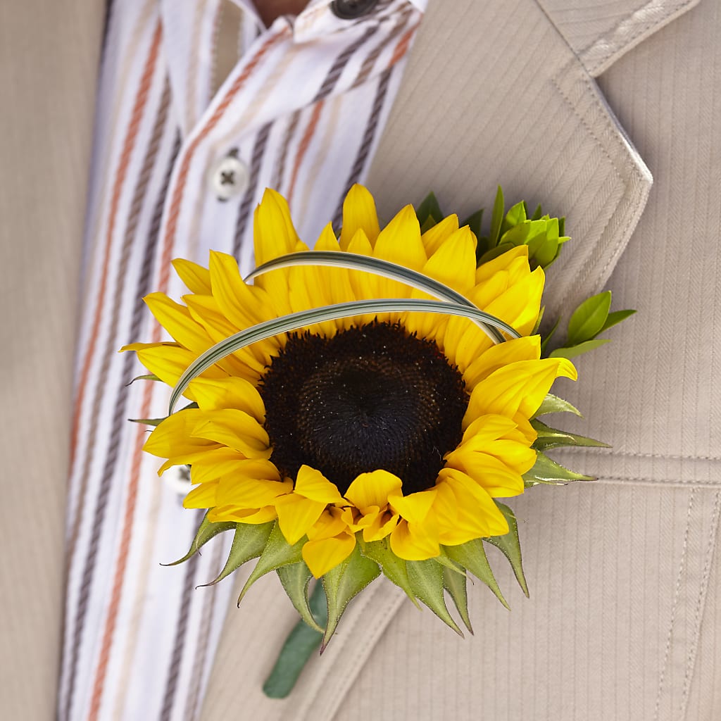 Free Spirit Boutonniere – LULU & J FLOWERS, Orange CA