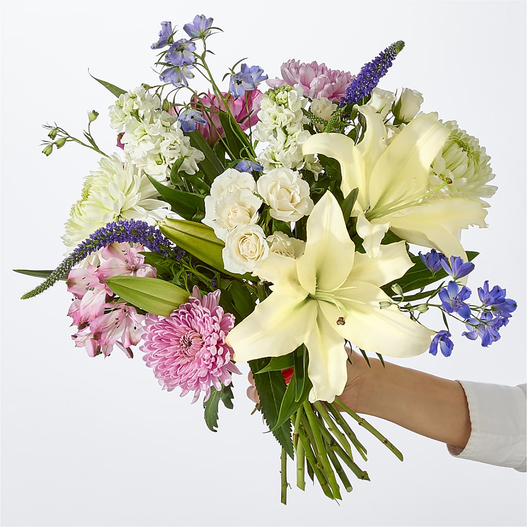 Winter Celebration Bouquet – LULU & J FLOWERS, Orange CA
