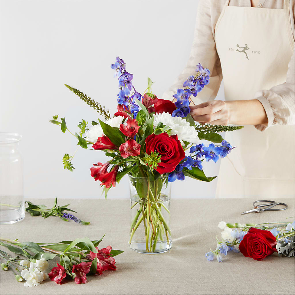 Star Spangled - A Florist Original – LULU & J FLOWERS, Orange CA