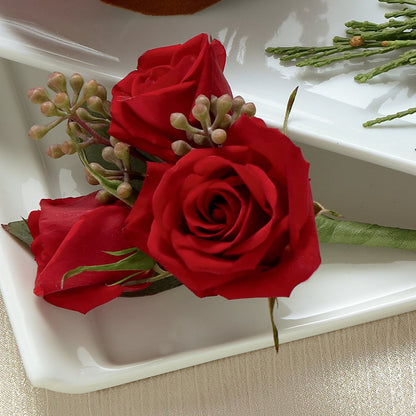 Red Spray Rose Boutonniere – LULU & J FLOWERS, Orange CA