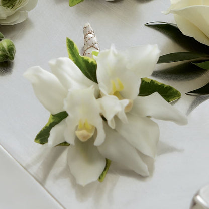 White Mini Cymbidium Boutonniere – LULU & J FLOWERS, Orange CA